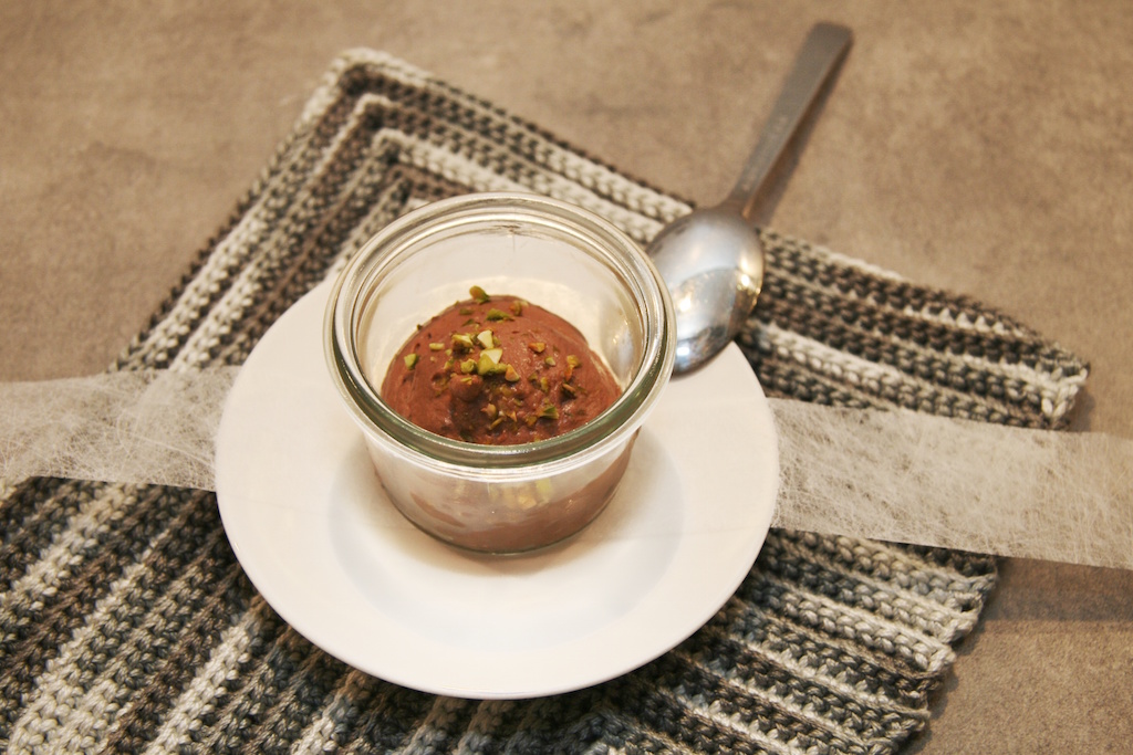 Schokoladencreme mit Pistazienkernen