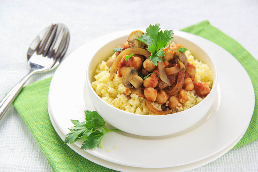 Couscous mit Champignons und Kichererbsen