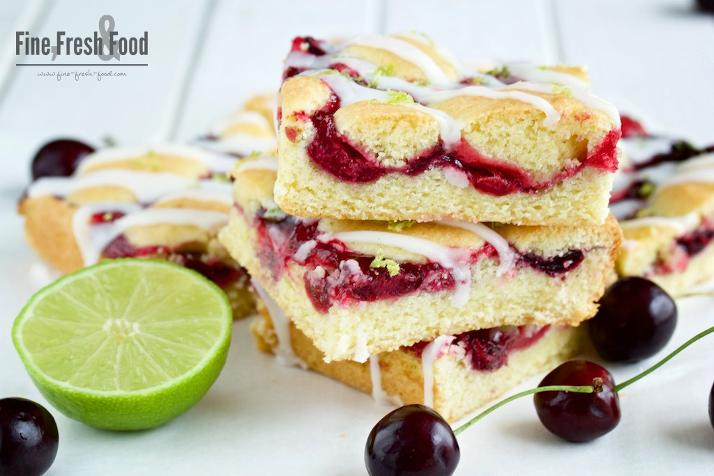 Kirsch-Blechkuchen mit Limette